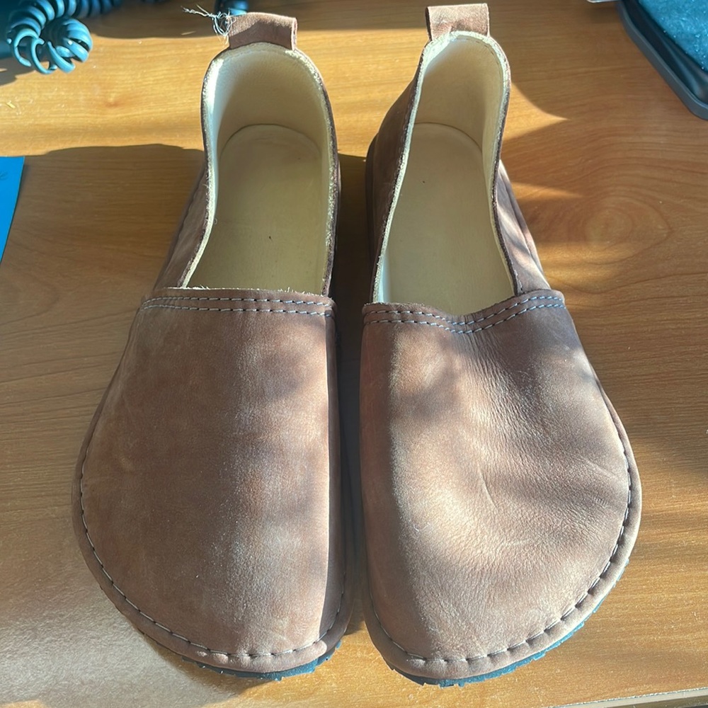 Minimalist flats